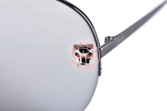 Cartier卡地亚黑色PVD镀层和镀钌豹头黑漆豹斑太阳眼镜ESW00217