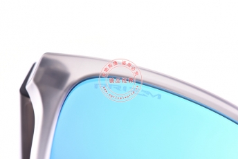 Oakley奥克利儿童太阳眼镜OJ9006-0553