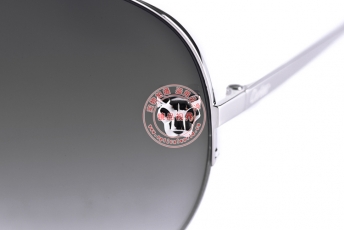 Cartier卡地亚抛光镀铂豹头黑漆豹斑太阳眼镜ESW00095 渐变灰色镜片覆以银色涂层|金属